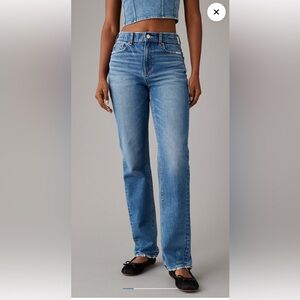 AE Stretch Super High-Waisted
Straight Jean
